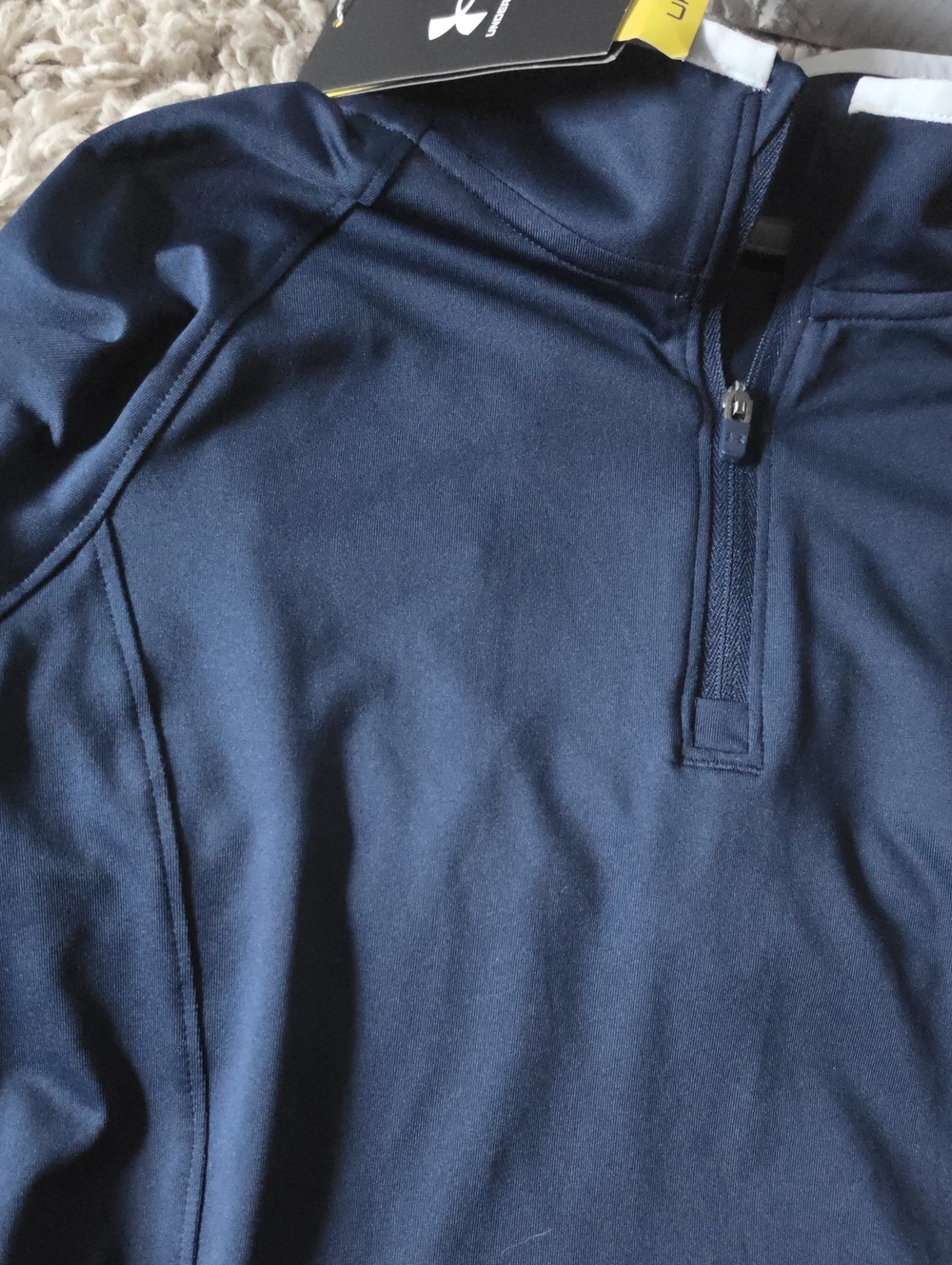NWT Under Armour Navy Quarter-Zip Pullover with White Trim GIRLS SIZE YM. - Picture 3 of 9